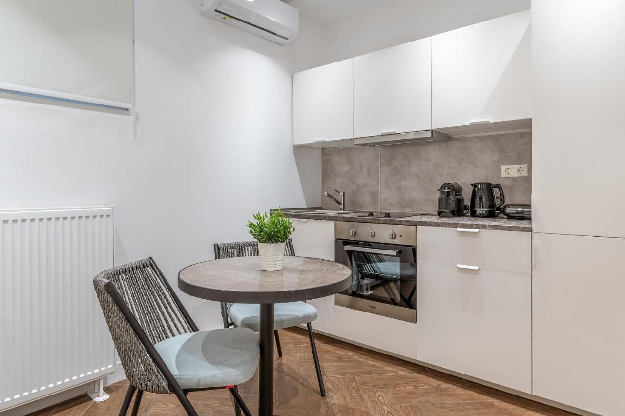 Phaedrus Living Luxury Studio Kolonaki Tsakalof Apartment Athena Bagian luar foto